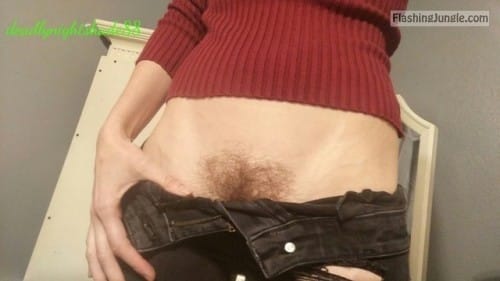 deadlynightshade88: New piercing. ? pussy flash no panties 