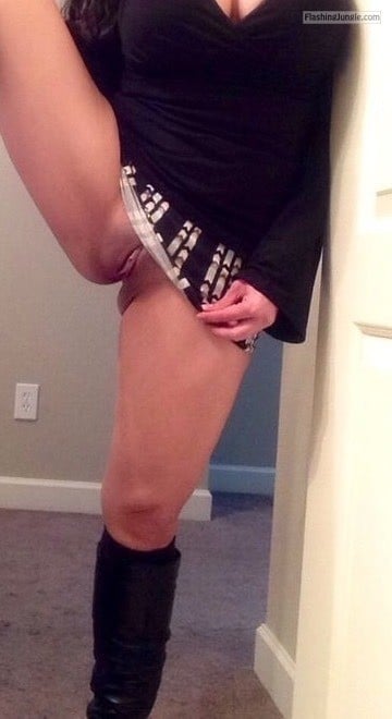 No Panties Pics: Ready for going out