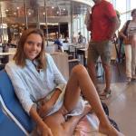 Katya Clover happy without panties on the airport