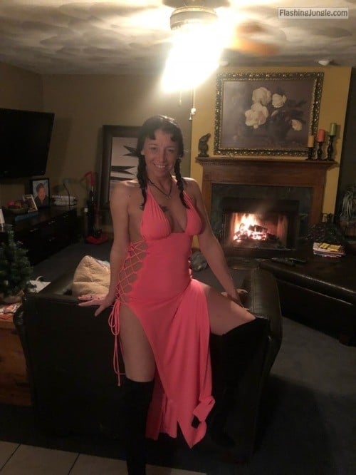 randy68: I love her pink dress. no panties