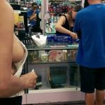 venividivici999:sideboobMimi