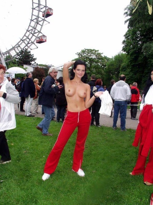 mini skirt no panties public gif - Follow me for more public exhibitionists:… - Public Flashing Pics