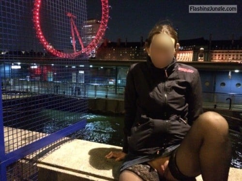 cock flash - reddevilpanties: Flashing in London - No Panties Pics