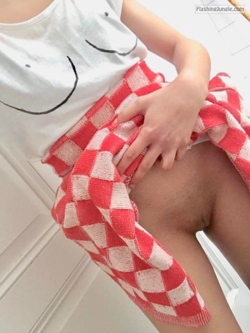 bangbanggf: This is how i like to cook ? Join us DM ? Wish... no panties 