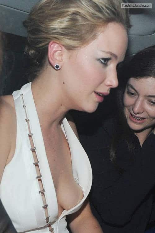 Public Flashing Pics - wardrobemalfunction:Jennifer Lawrence – Sideboob