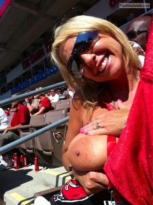 rushian boobs nippls photos com - Photo - Public Flashing Pics