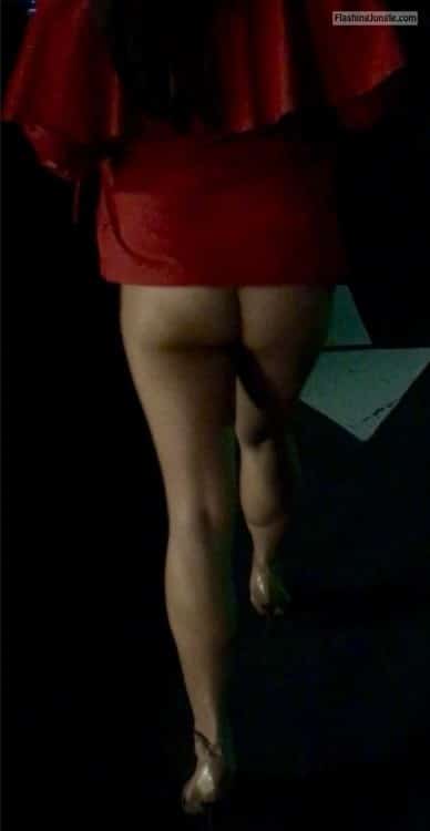 ladies back side images - tlomles: Walking back to the car last night and my dress kept… - No Panties Pics