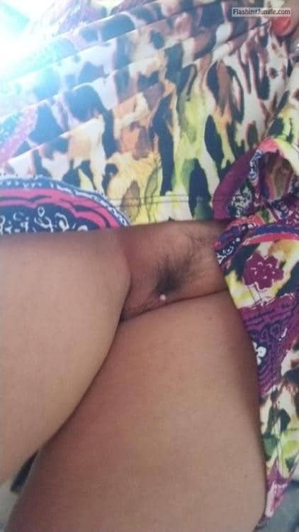 loving wives forum - pearlgstring: Summer time . Love to show of my little pussy . - No Panties Pics