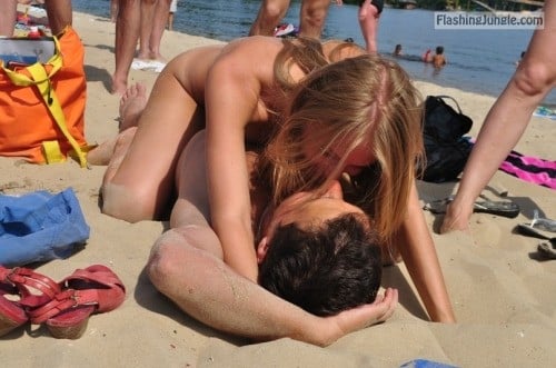 girl nude in public gif - Follow me for more public exhibitionists:… - Public Flashing Pics