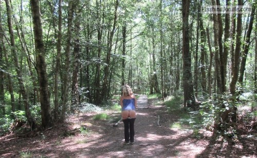 gif public pussy flash - itsrockhard: Flashing my ass in the woods - No Panties Pics