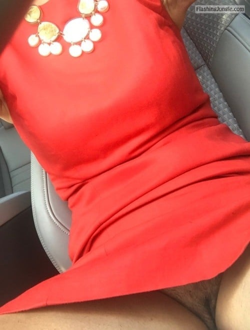 Today’s posts - 918milftexter: Parking lot peek-a-boo at the country club today… - No Panties Pics