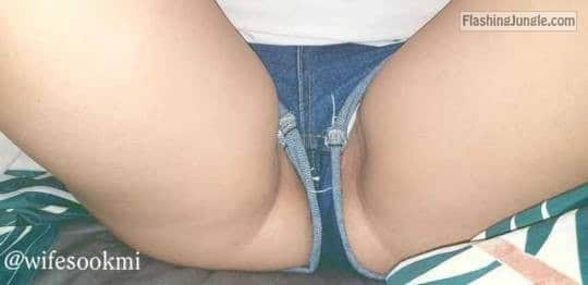 wifesookmi: Hubby loves my new jean shorts. What do you think? Would you be staring? Absolutely no panties