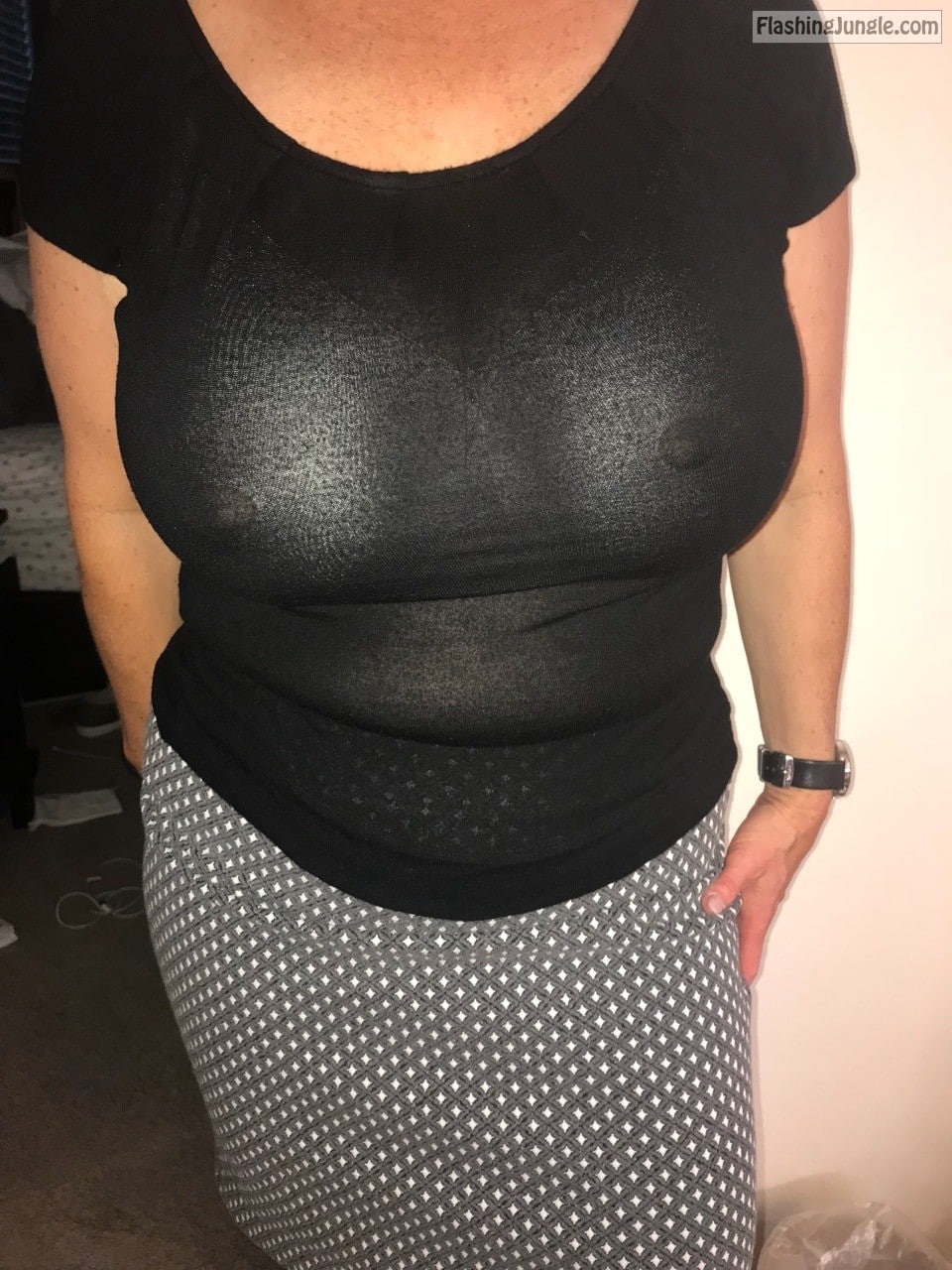 best tv cleavage - best friend’s wife welcome - Public Flashing Pics