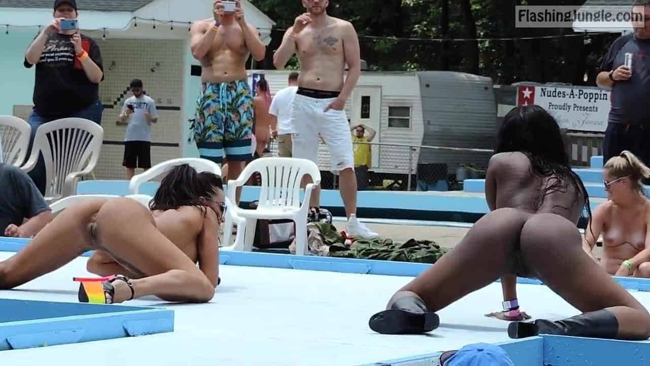 Public Nudity Pics No Panties Pics Bitch Flashing Pics Ass Flash Pics - Super sexy nude sluts twerking outdoors