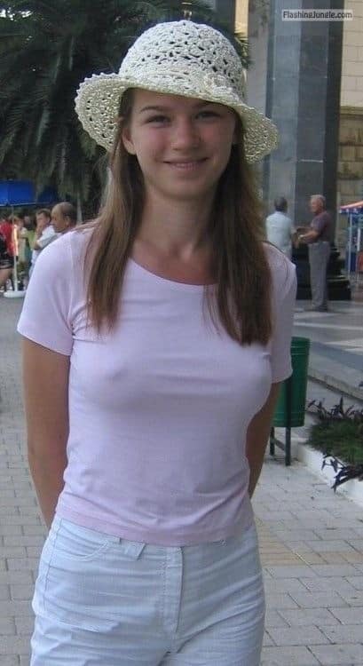 Public Flashing Pics - Teen girl pokies – cute babe with white hat