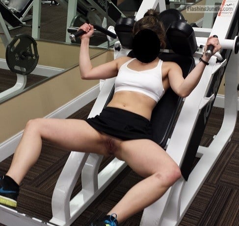 raleighnccouple: Perfect gym outfit. raleighnccouple: Perfect gym outfit. n...