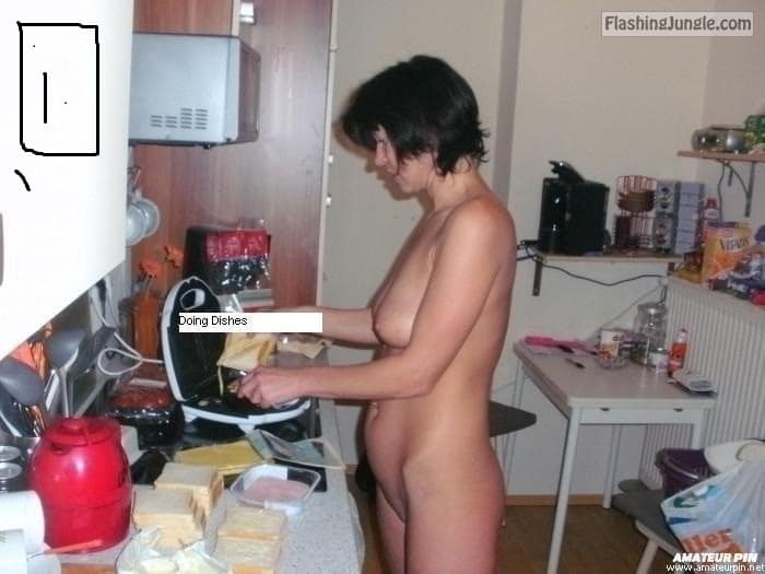 Real Amateurs MILF Flashing Pics - Fully nude wife in the kitchen