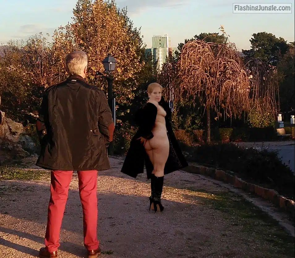 xxx eswatini naked public photo - Mature Hot ass of Adela at public park public ass of mature slut - Ass Flash Pics