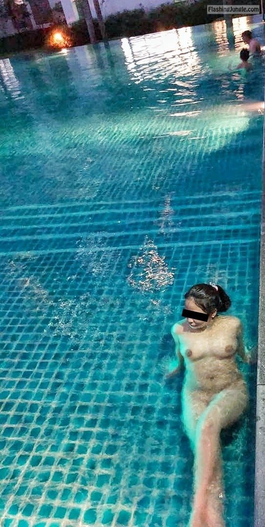voyeur pool pics - Rockateer16 pool flash Rockateer16 nude flash in public pool Flashing pussy pool pics - Real Amateurs