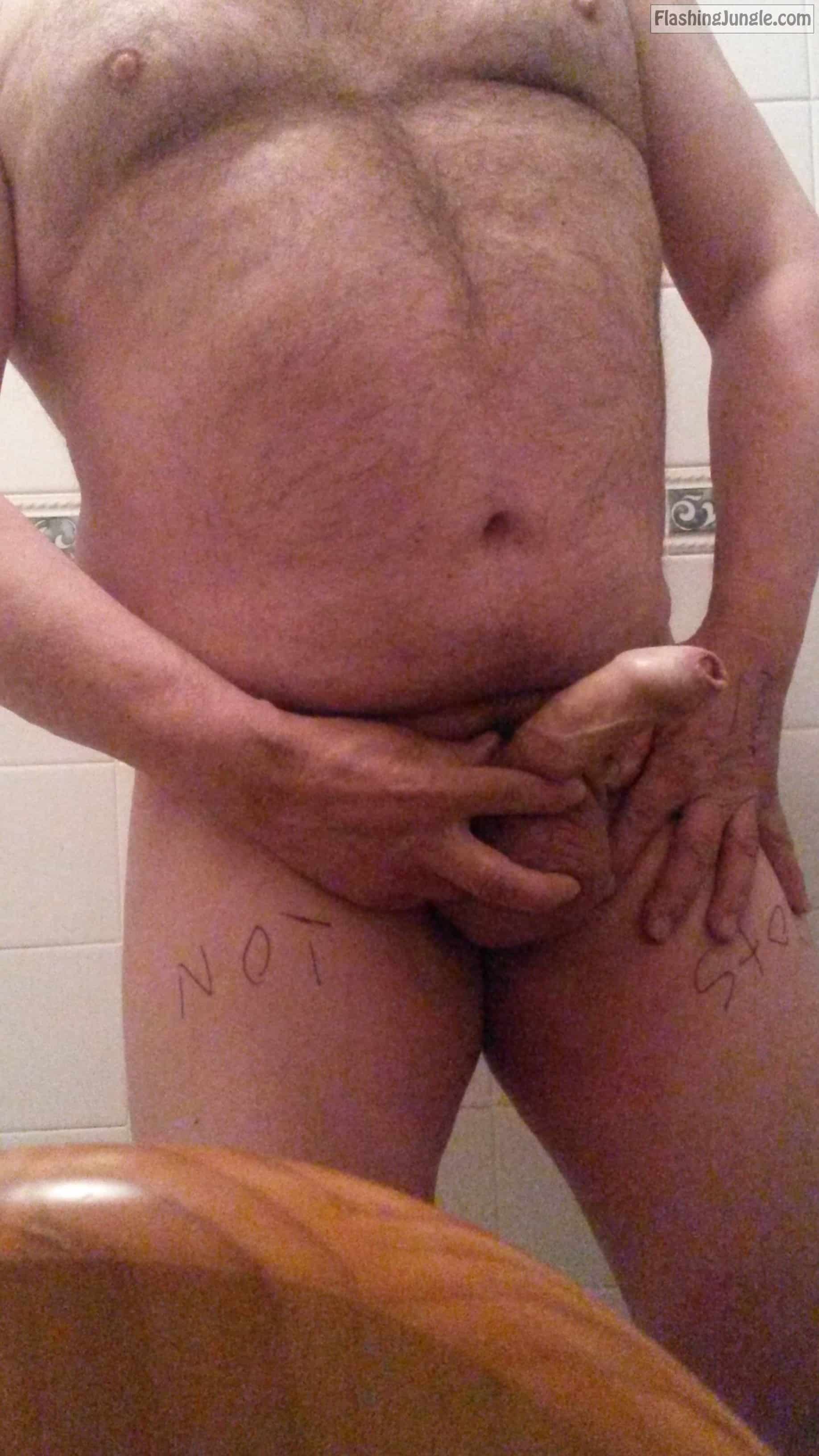 mature cunt pics - Foreskin mature dick ready for action - Dick Flash Pics