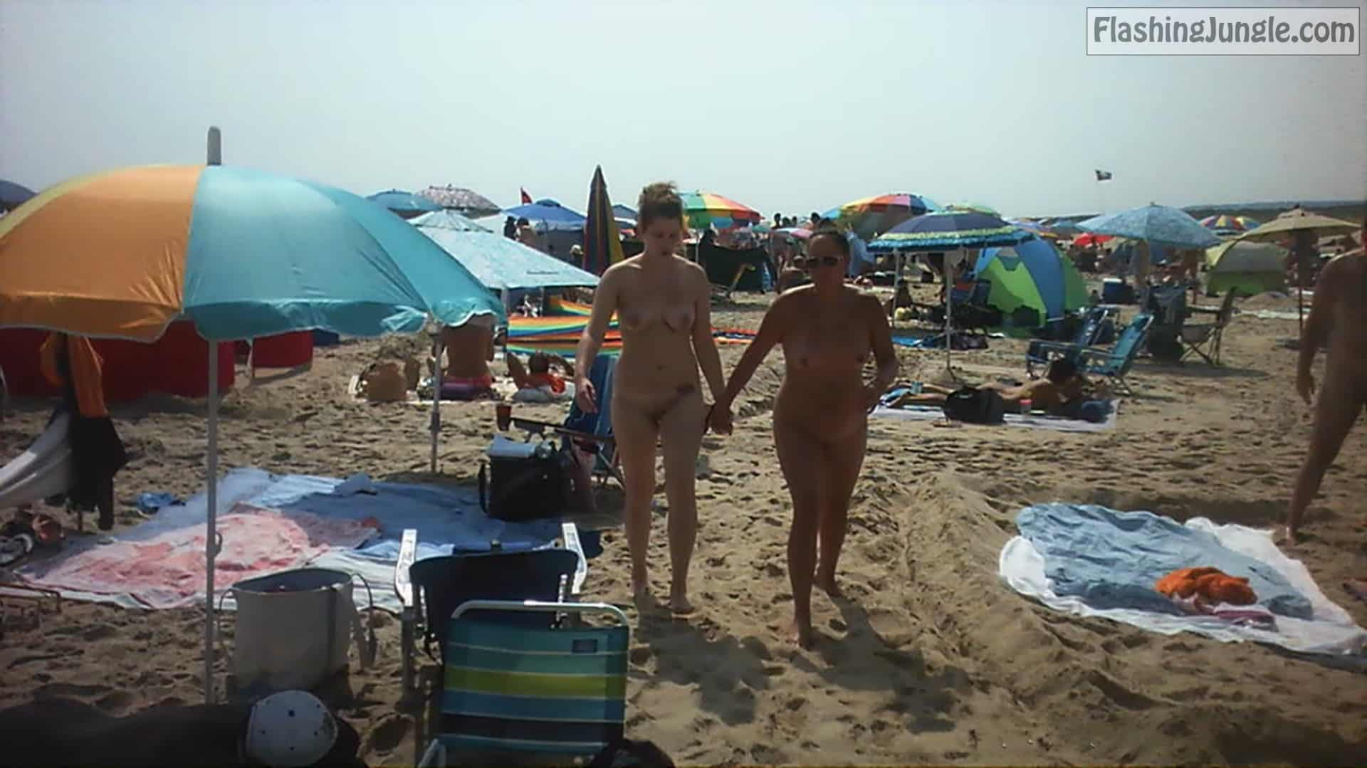Voyeur Pics Real Amateurs Public Nudity Pics Nude Beach Pics