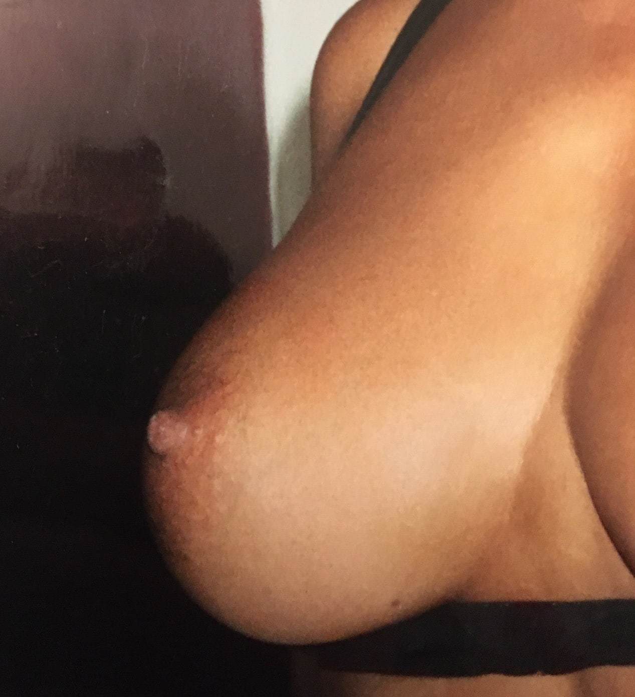 Wifes tits for you.... real nudity boobs flash