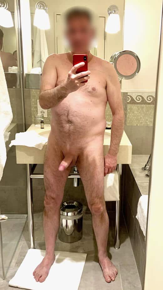 Tom at a hotel real nudity dick flash