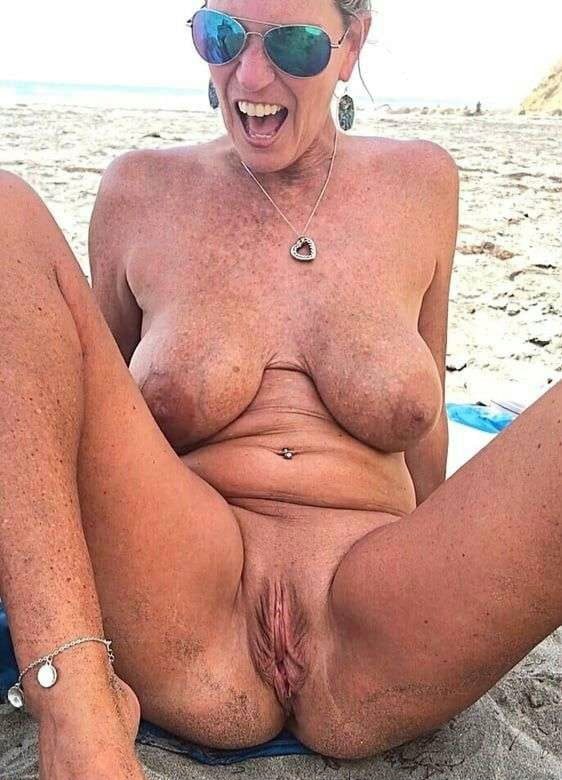 Real Amateurs Nude Beach Pics Mature Flashing Pics