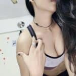 Sexy pussy wants to get naked