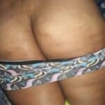 Brown mature ass without panties 