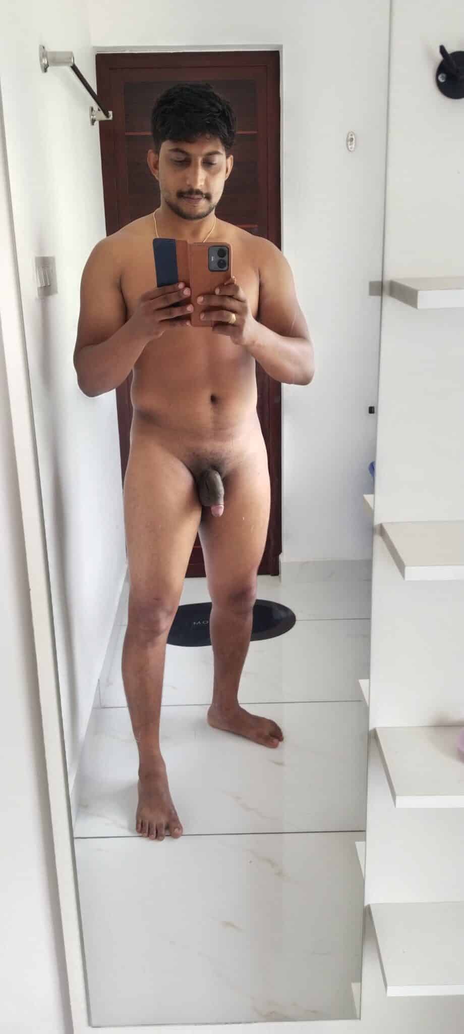 Dick Flash Pics: This cock is not that big, yeah? Sexy man shows off his cock.