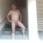 This guy is so comfortable to be naked