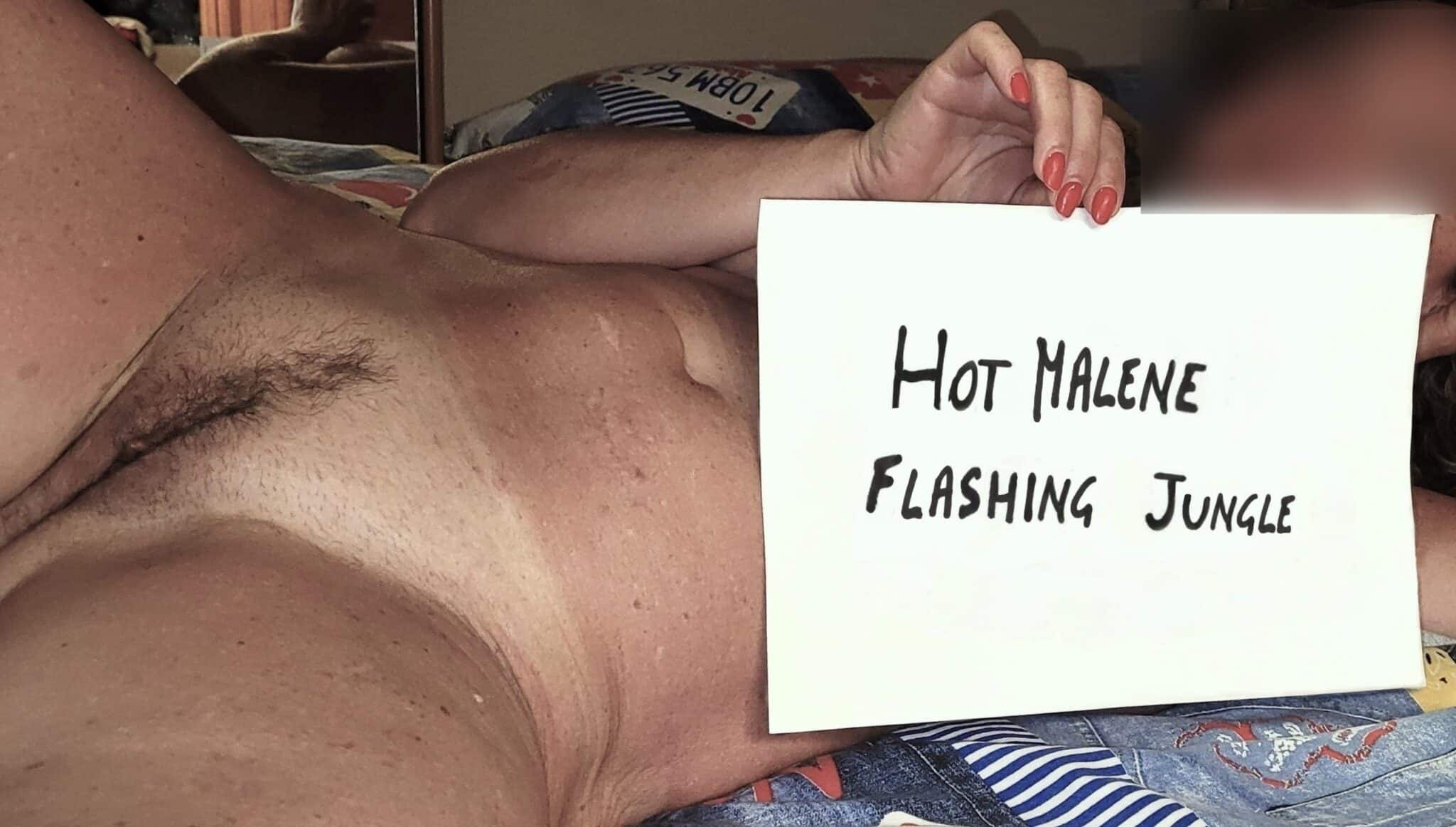 Bitch Flashing Pics: HotMalene and her verification Do you like her?