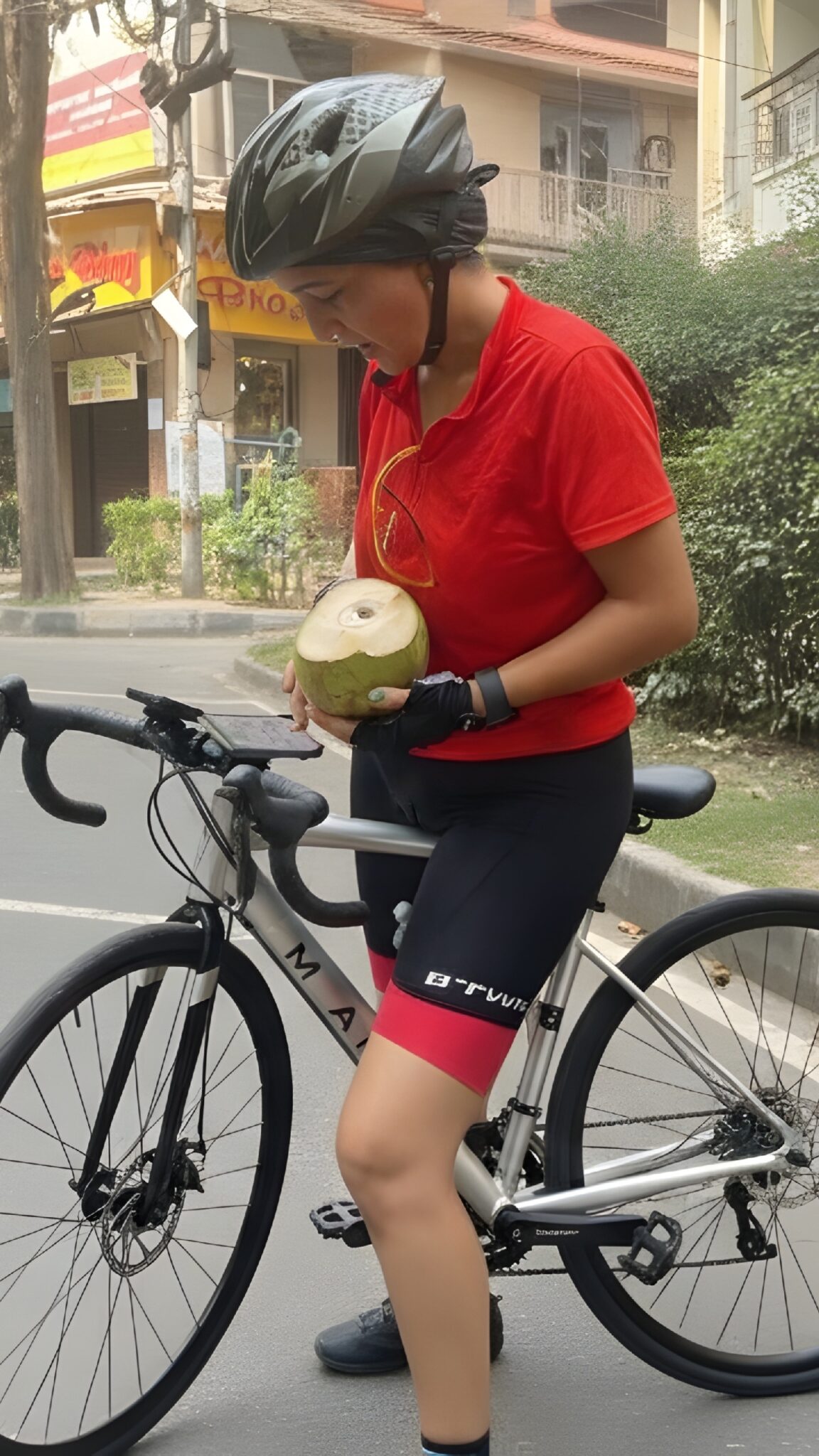 Midday Urban Flash: Cyclists Quick Reveal Midday Urban Flash: Cyclists Quick Reveal real nudity