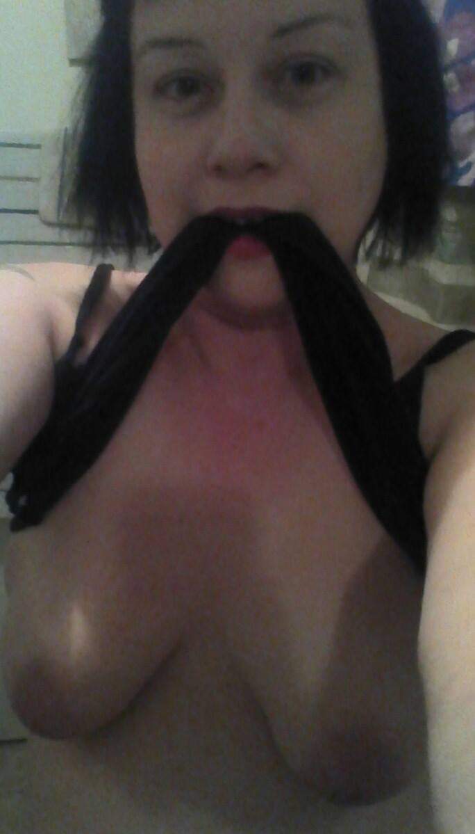 beautiful girls in ftv girls remove bra show tits photo - MILF Flashes Her Natural Tits in Bedroom Selfie Curvy MILF flashes natural tits in bedroom selfie, bra pulled down, looking directly at camera with playful expression. - Boobs Flash Pics