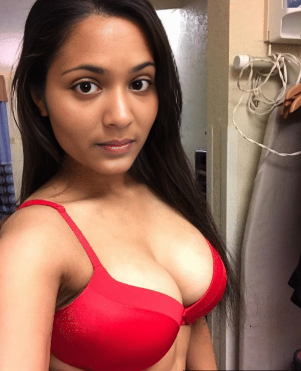 Tamil nude girl ponselvi pundai sexy images