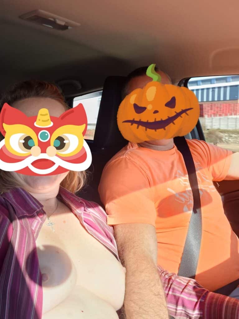 Wife flashing beautiful tits in car