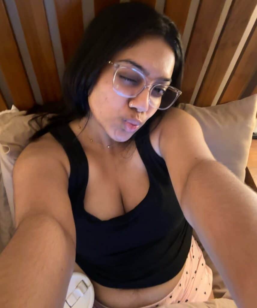 Yuvna, 24, submissive kink